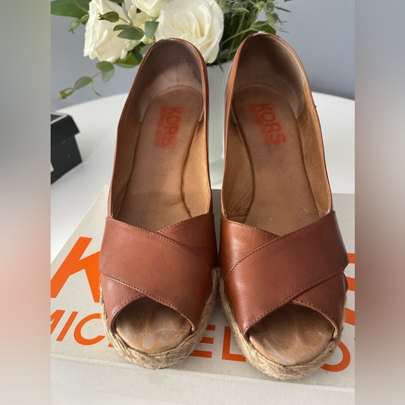 Michael Kors Wedge Peep Toes - Picture 3 of 7